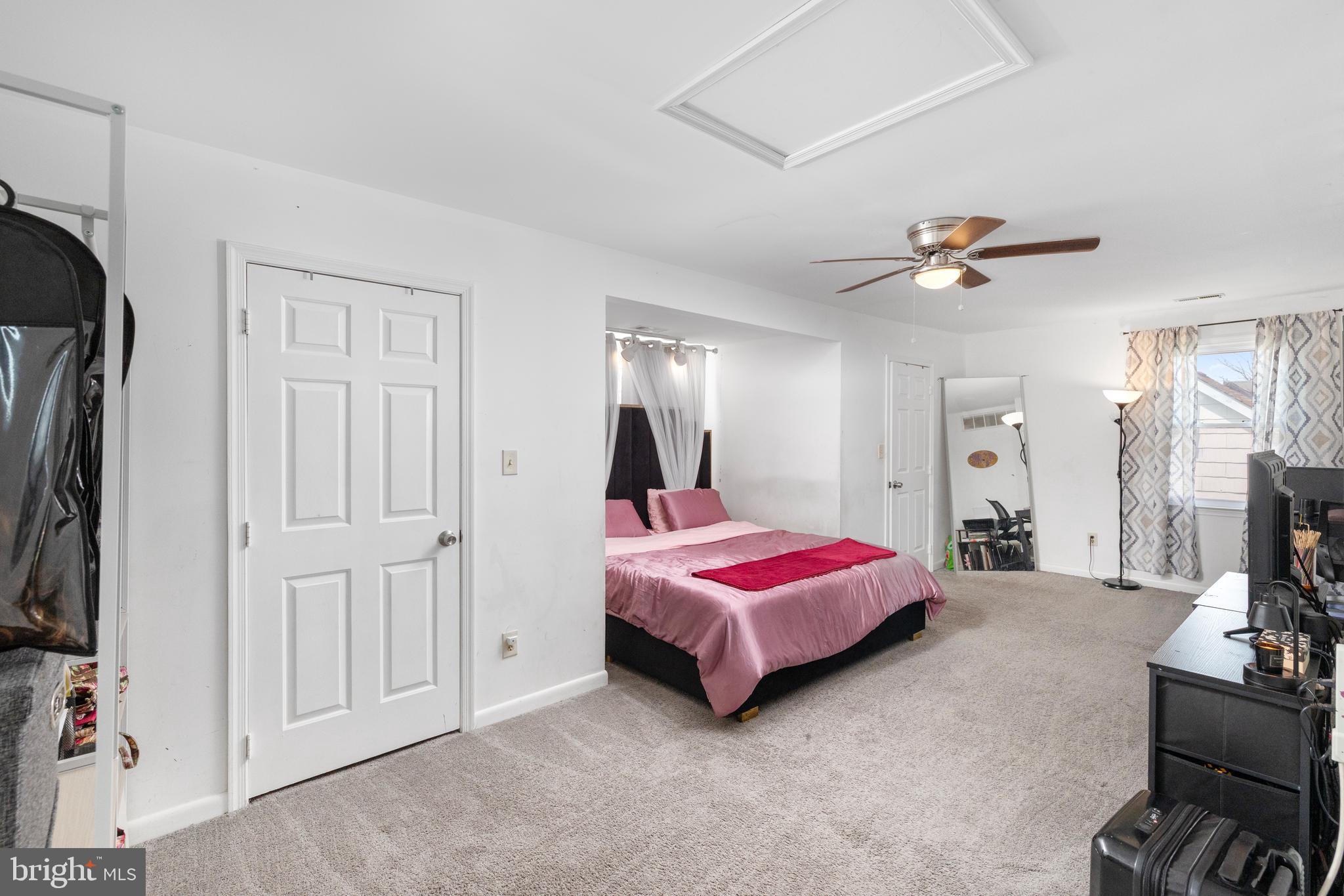 SILVER MANOR - Residential