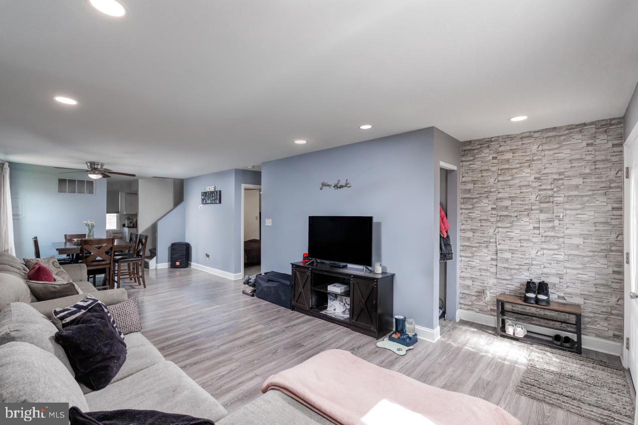 SILVER MANOR - Residential