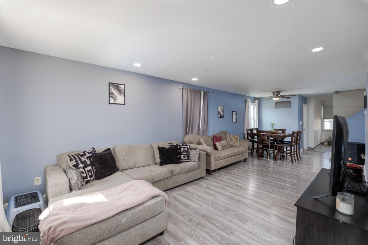 SILVER MANOR - Residential