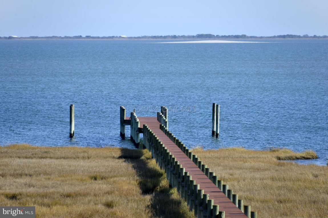 BAY SHORES - Residential