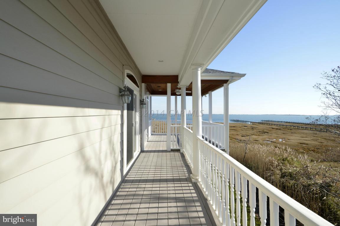 BAY SHORES - Residential