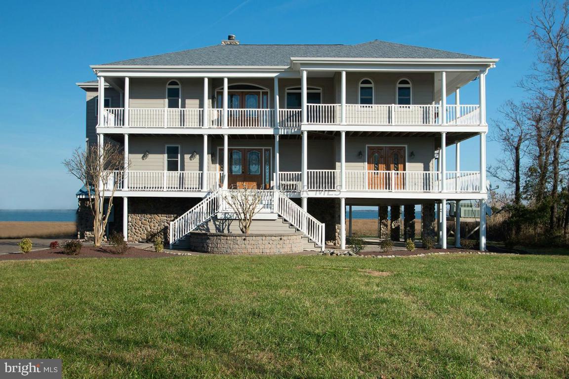 BAY SHORES - Residential