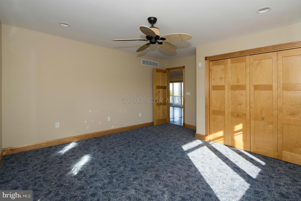 BAY SHORES - Residential