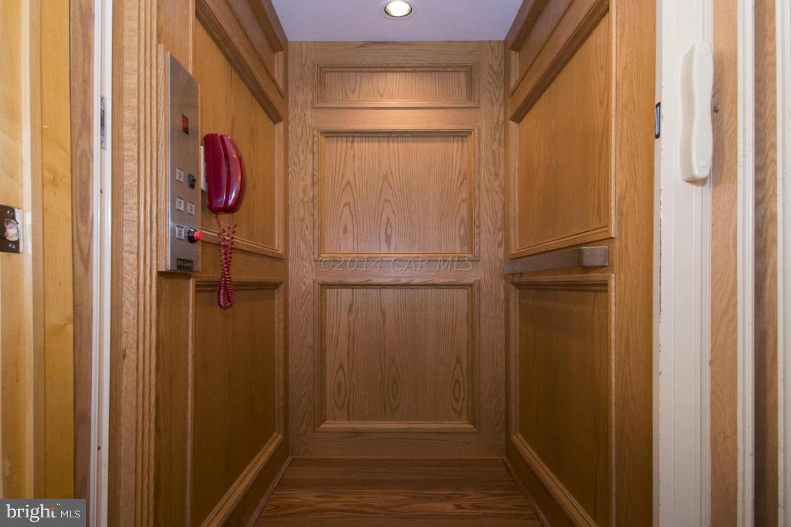 BAY SHORES - Residential