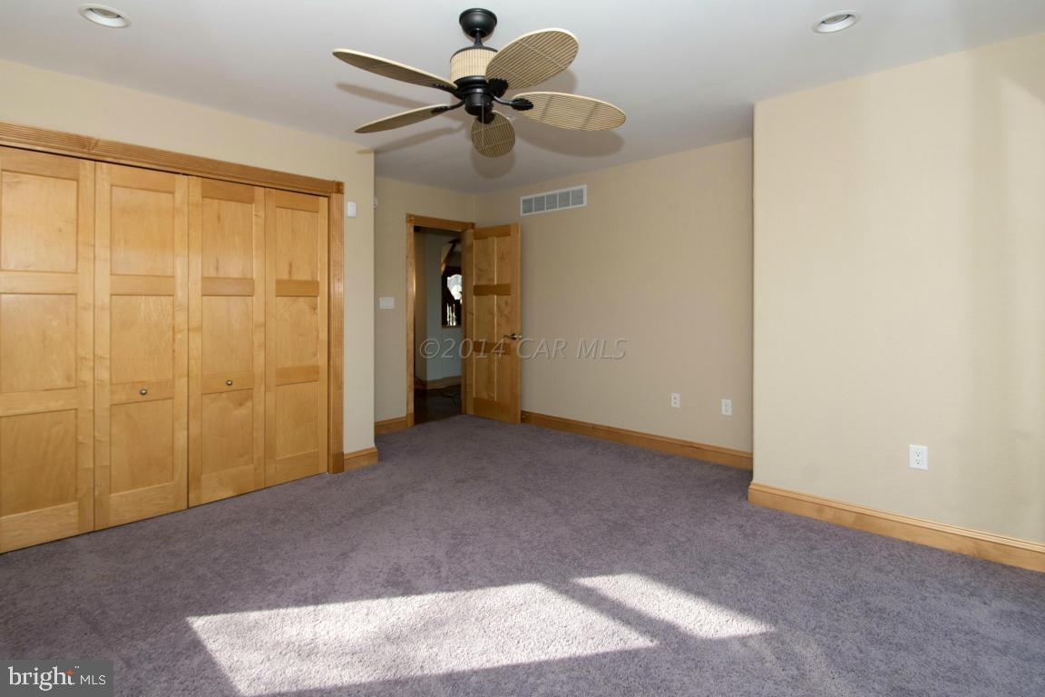 BAY SHORES - Residential