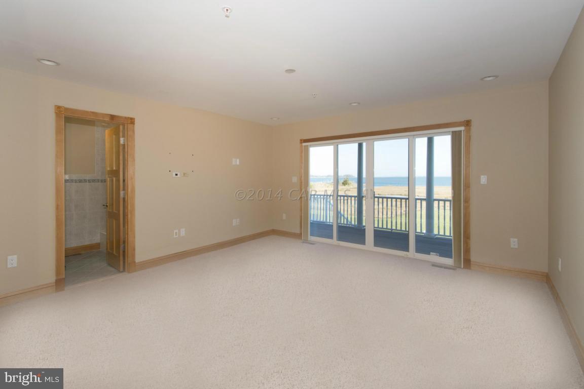 BAY SHORES - Residential