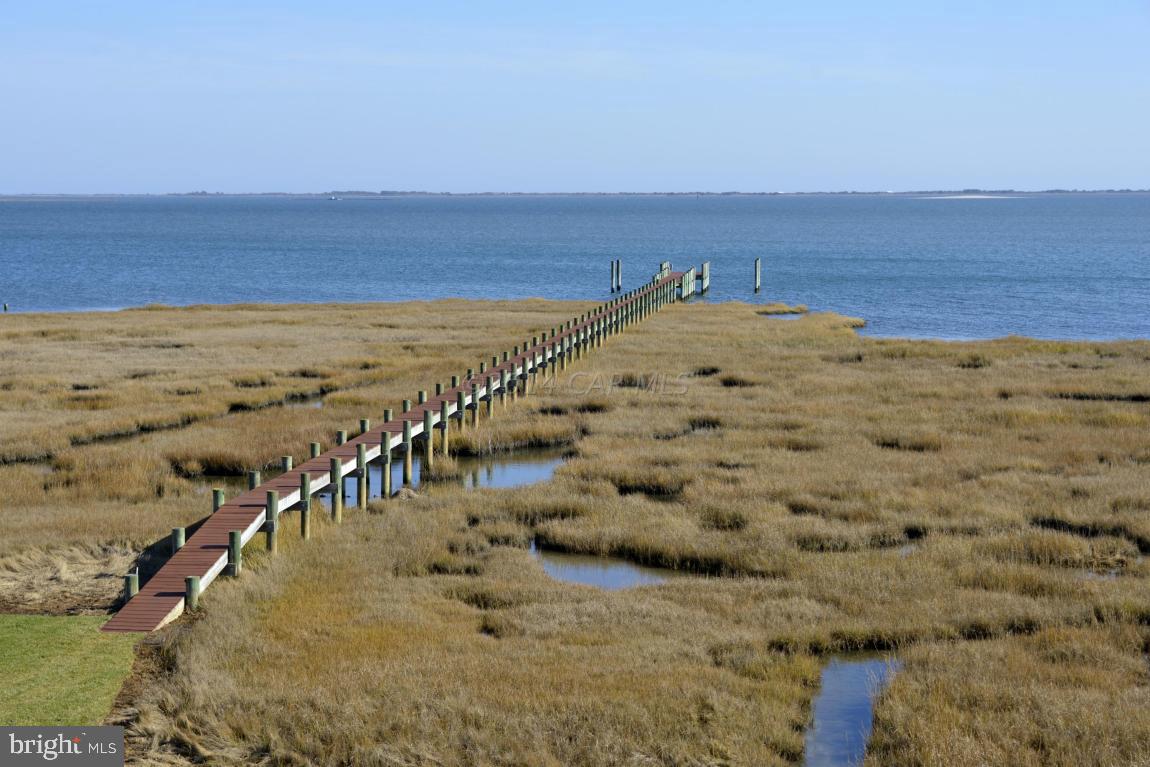 BAY SHORES - Residential