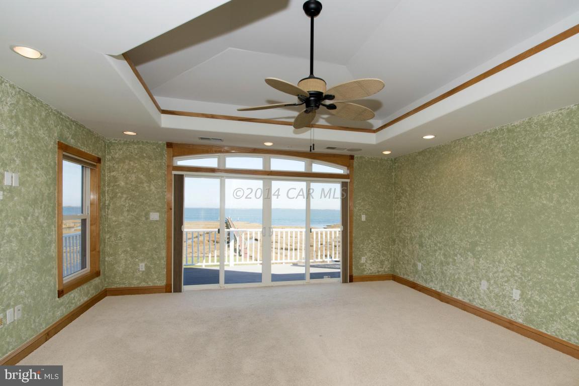 BAY SHORES - Residential