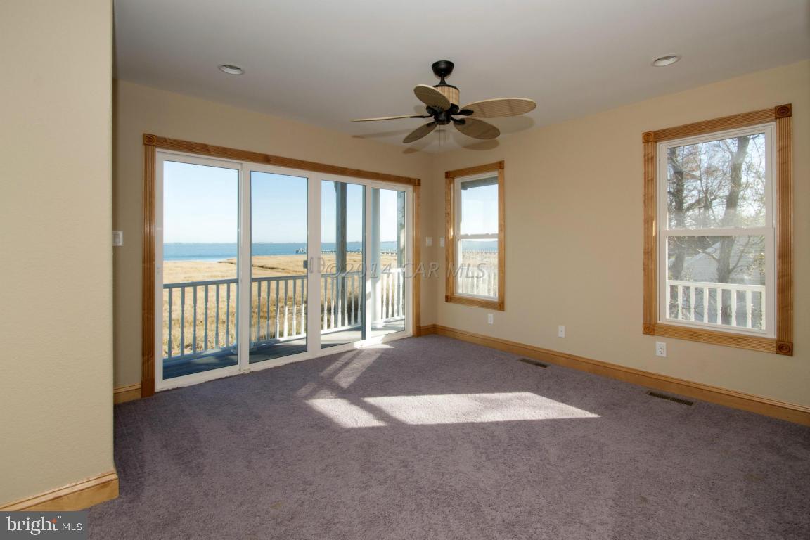 BAY SHORES - Residential