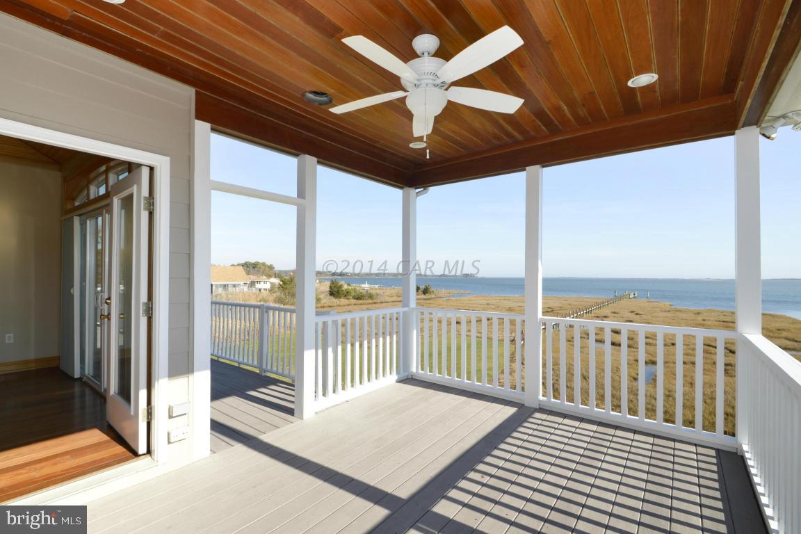 BAY SHORES - Residential