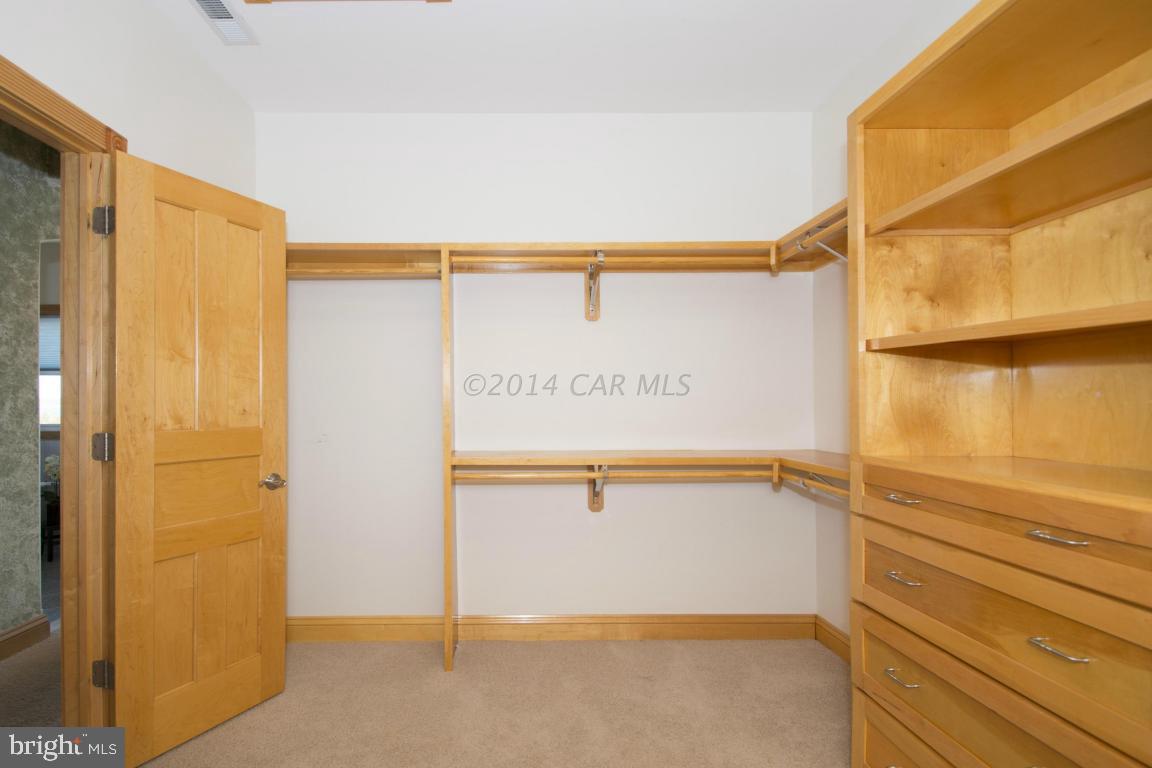 BAY SHORES - Residential