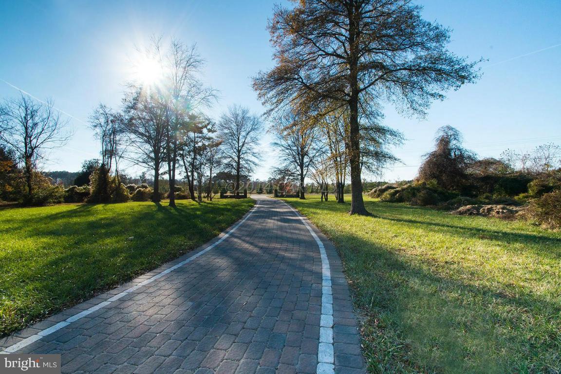 BAY SHORES - Residential