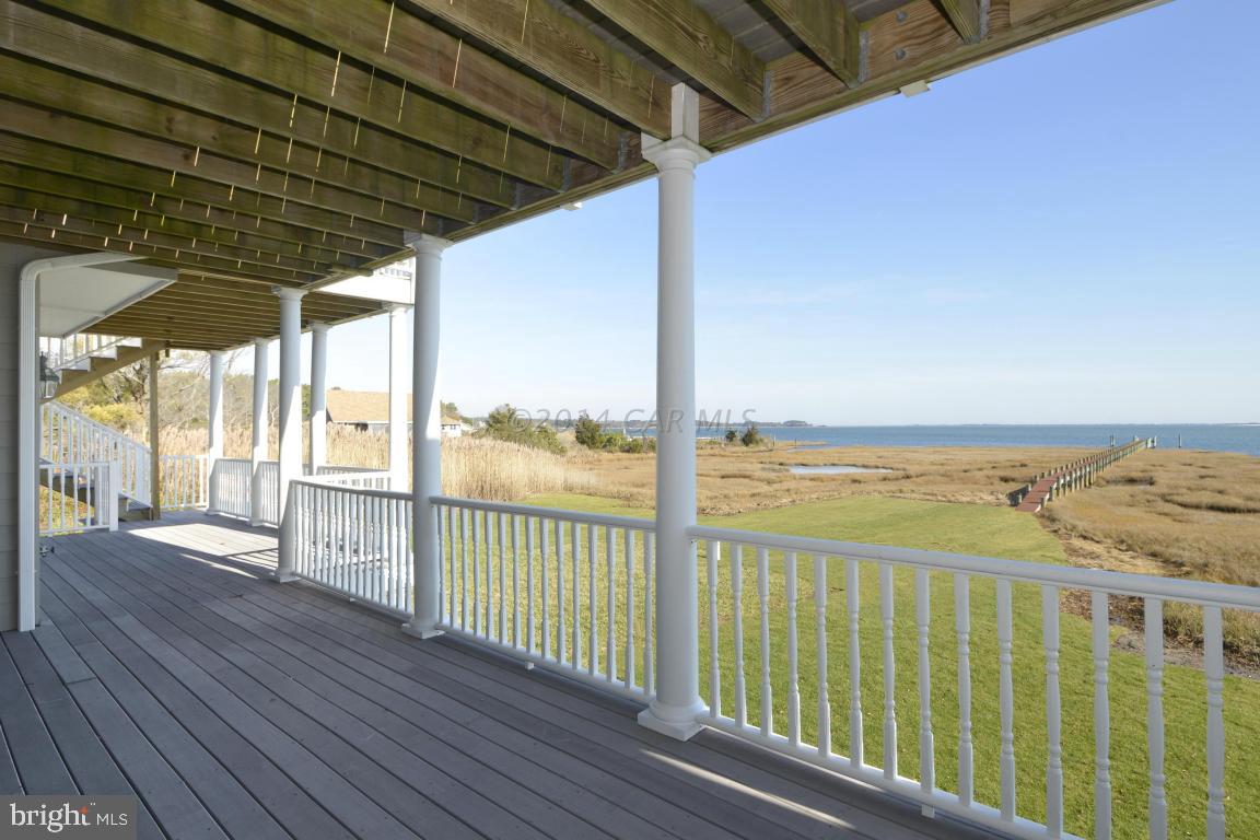 BAY SHORES - Residential