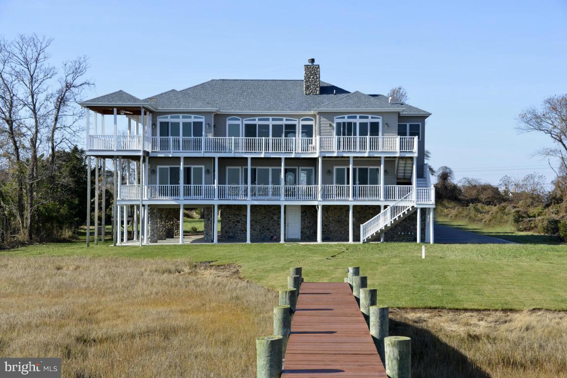 BAY SHORES - Residential