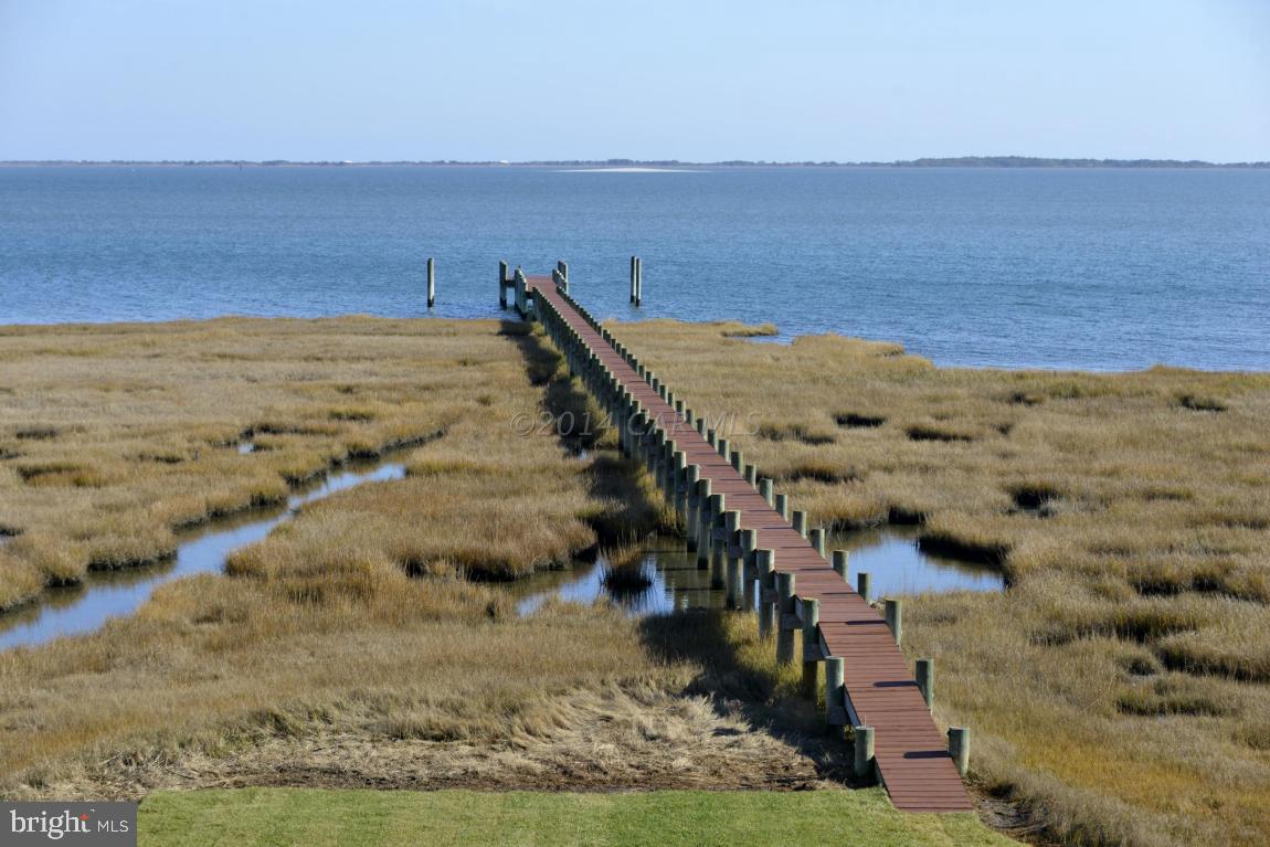 BAY SHORES - Residential