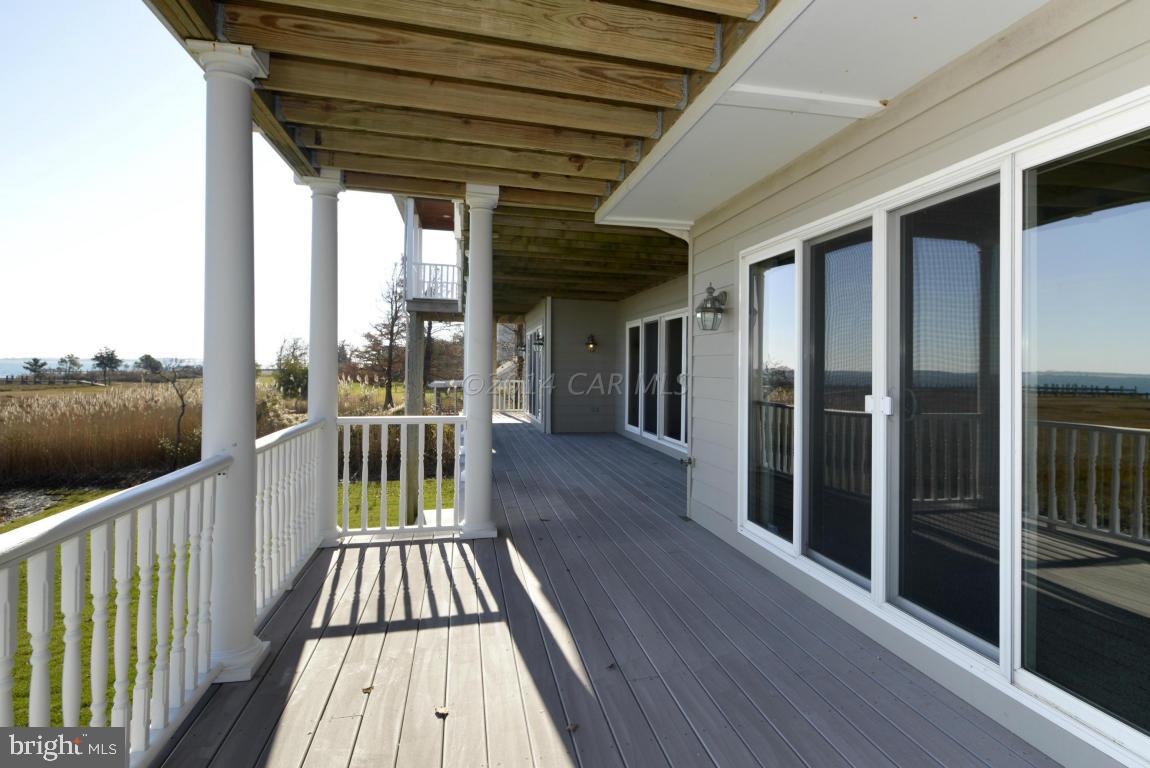 BAY SHORES - Residential