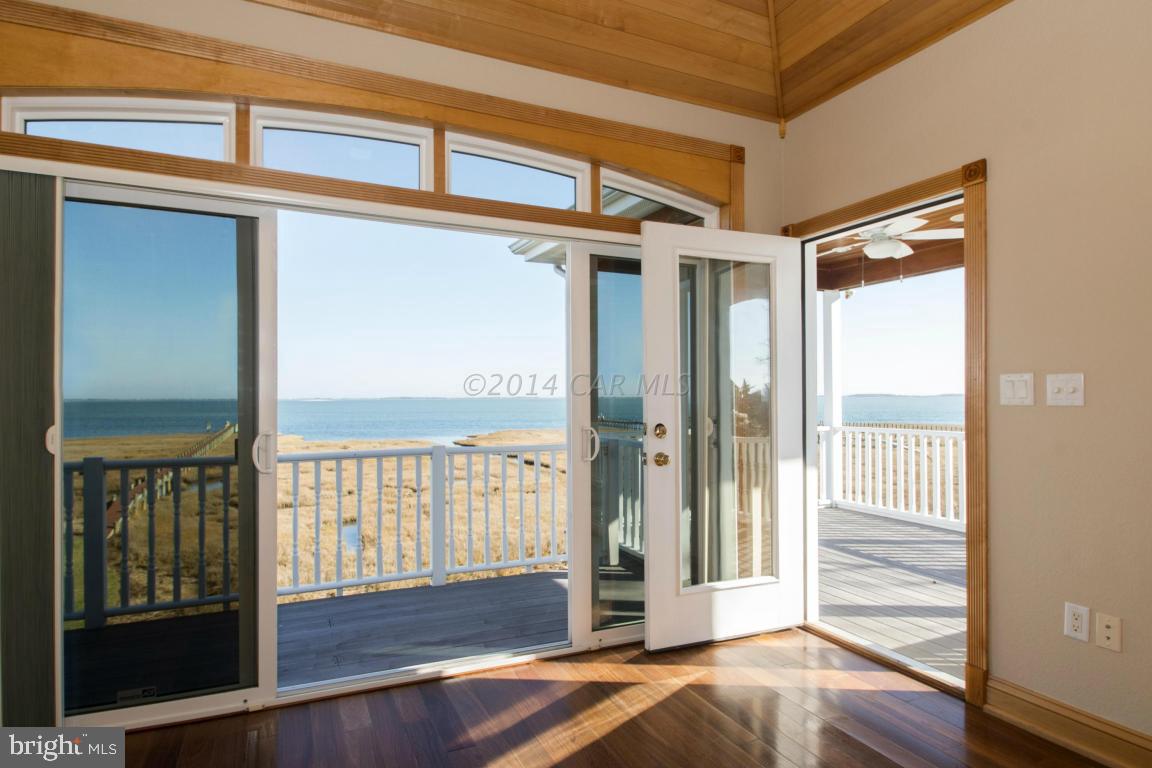 BAY SHORES - Residential