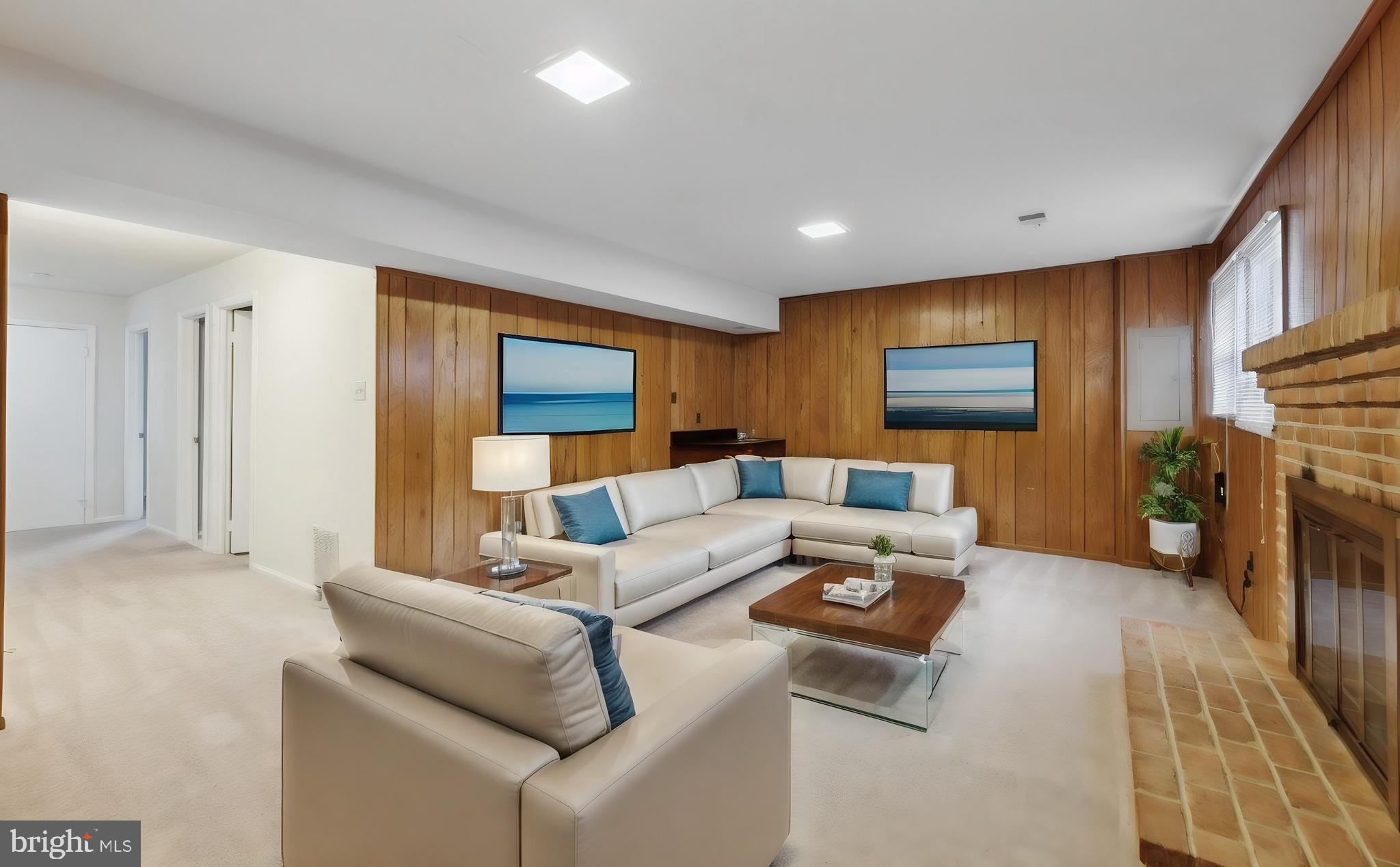 STONEHURST - Residential Lease