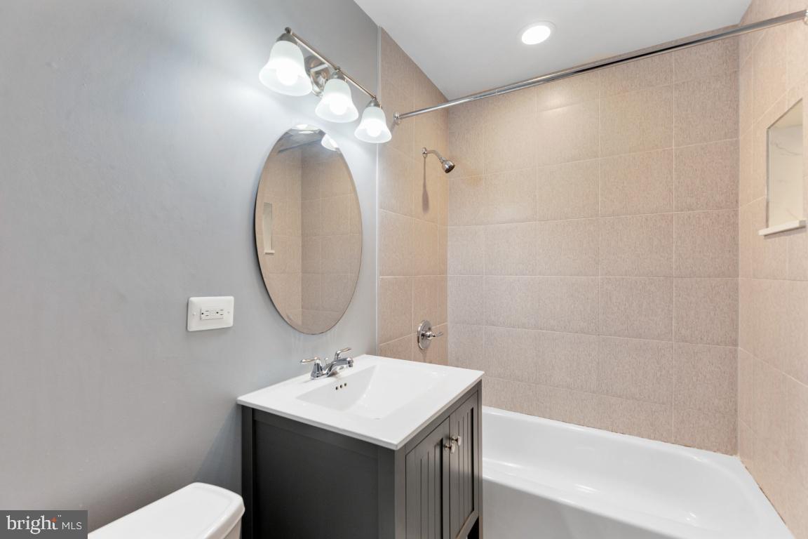 STONEHURST - Residential Lease