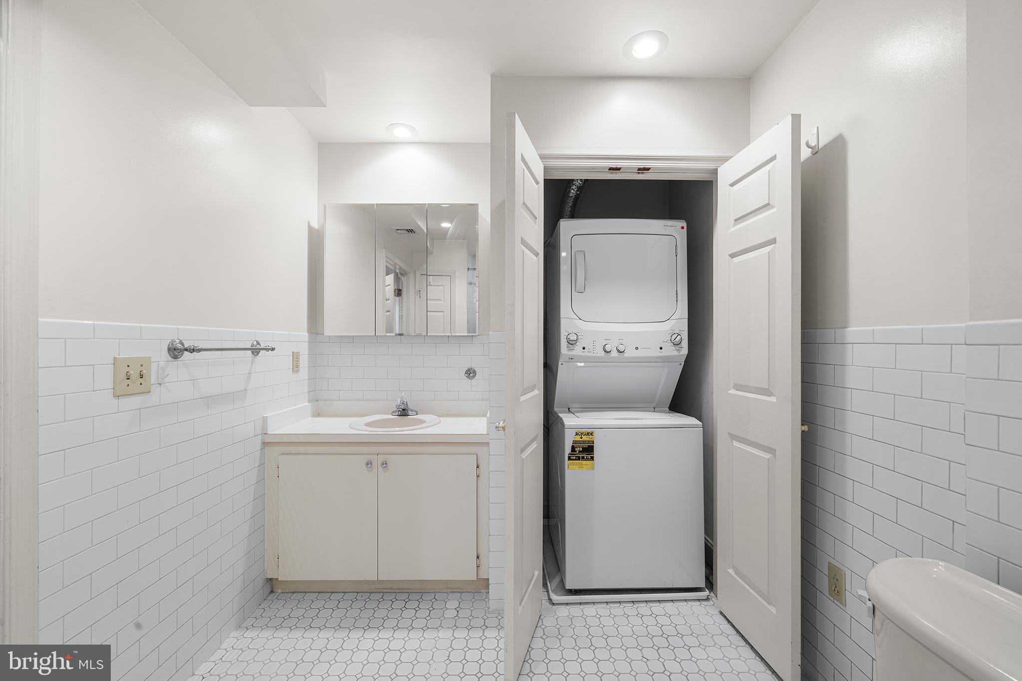 OLD CITY - Residential Lease