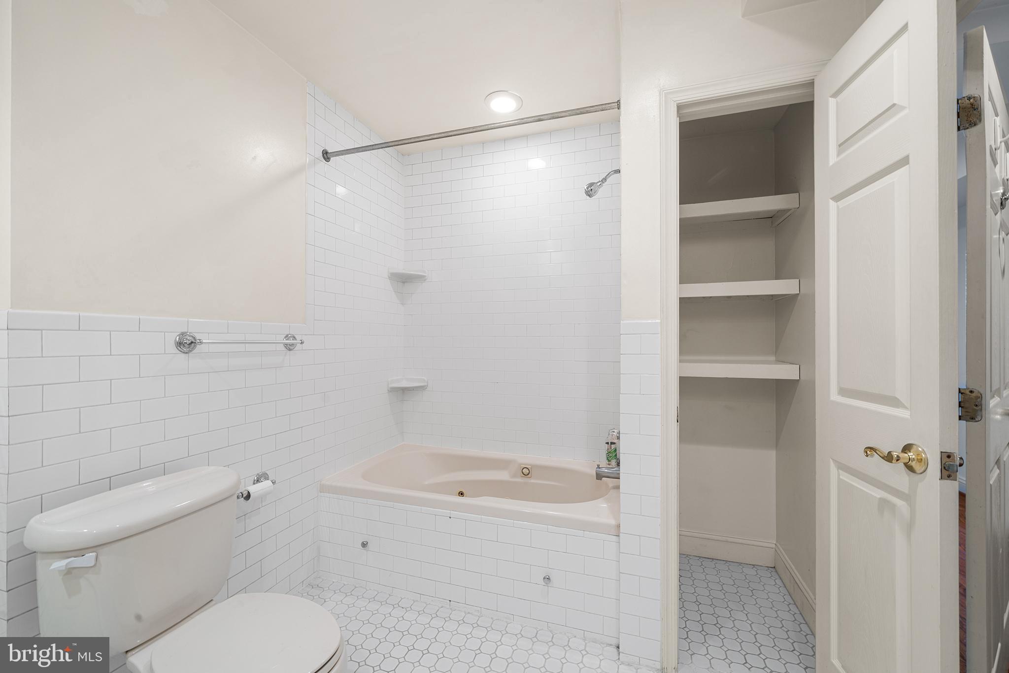 OLD CITY - Residential Lease