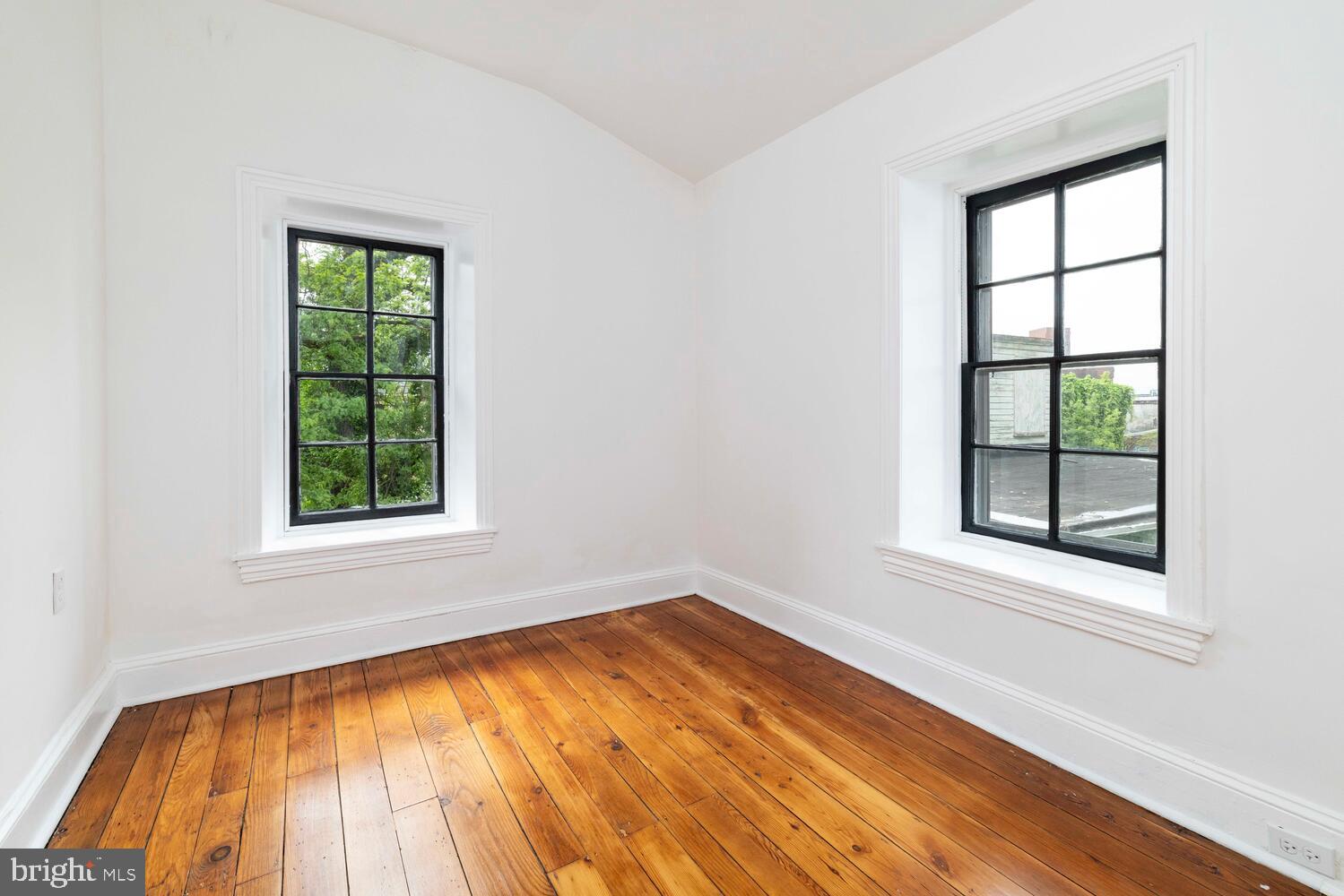 GERMANTOWN - Residential