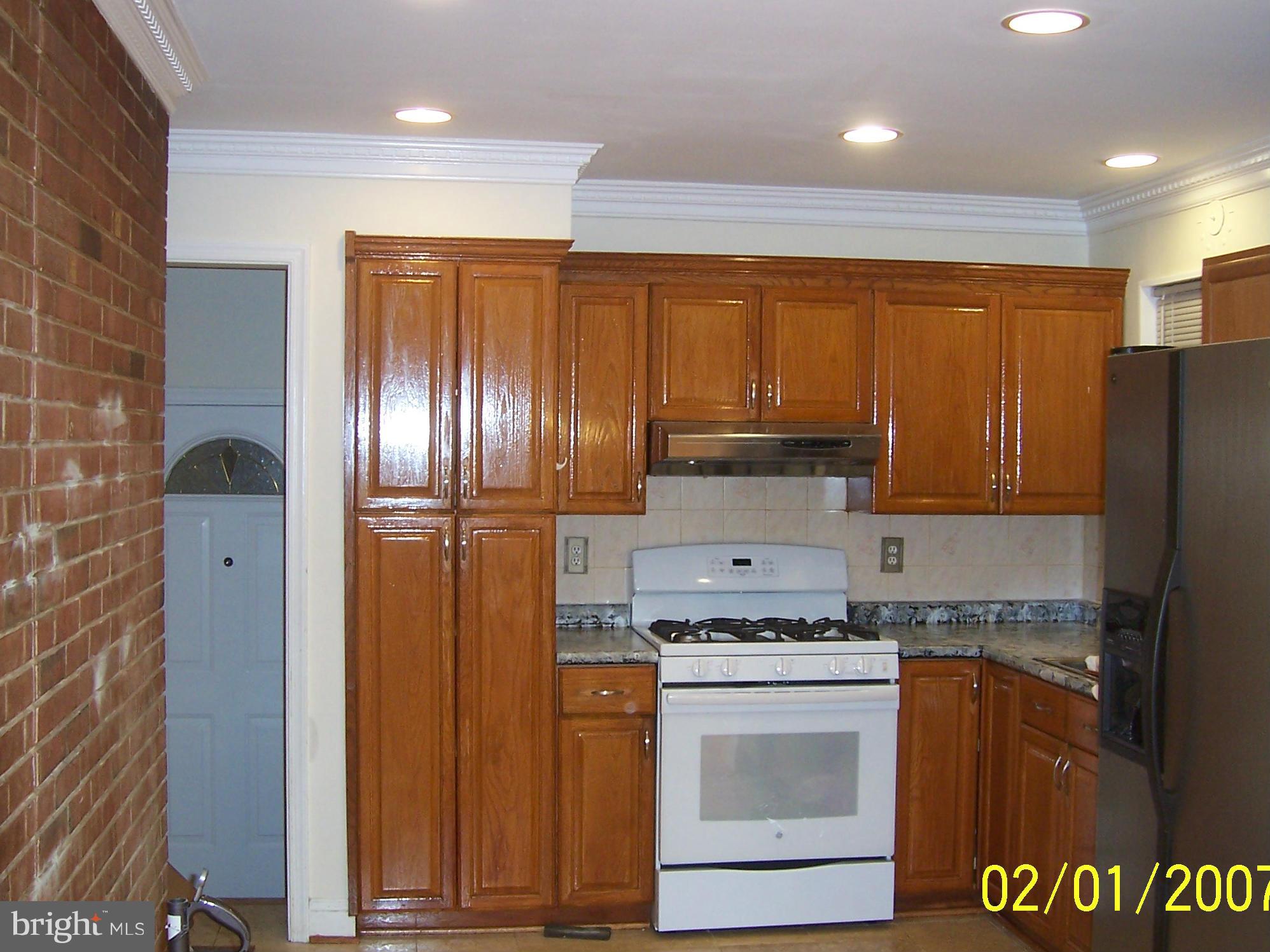 NORTH SPRINGFIELD - Residential