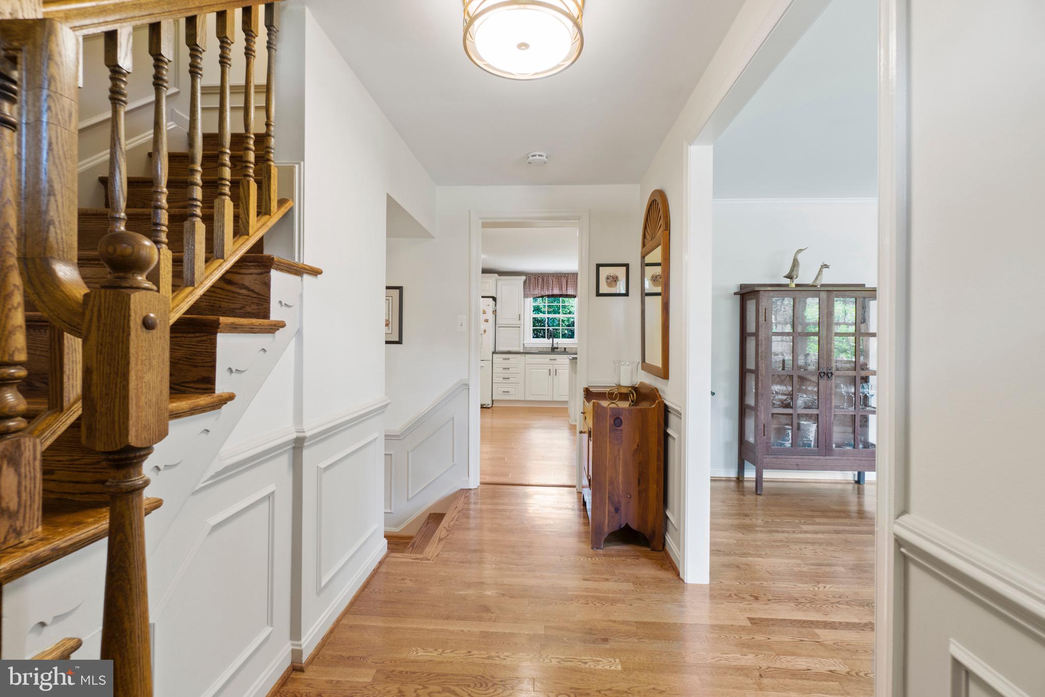 MONTGOMERY SQUARE - Residential