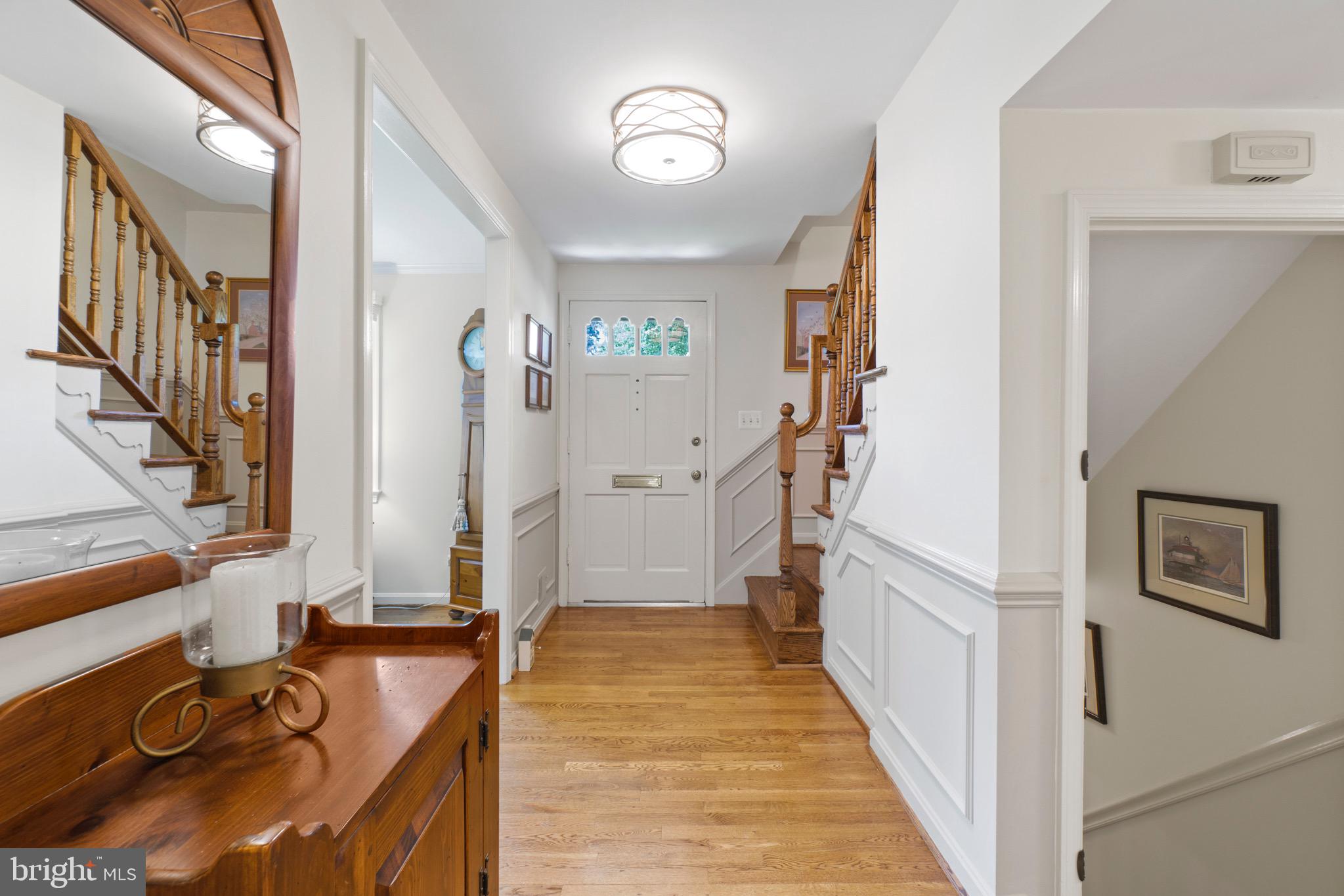 MONTGOMERY SQUARE - Residential