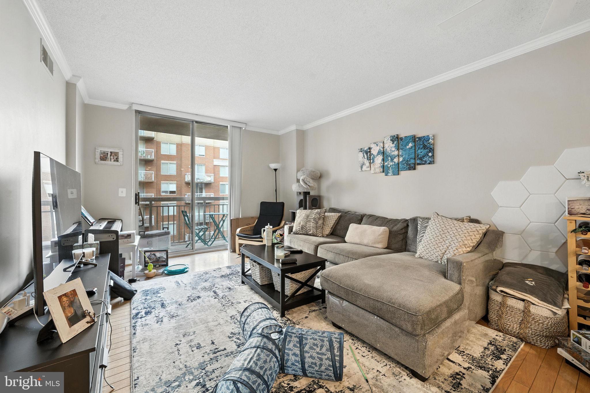 3830 9TH STREET N 605W