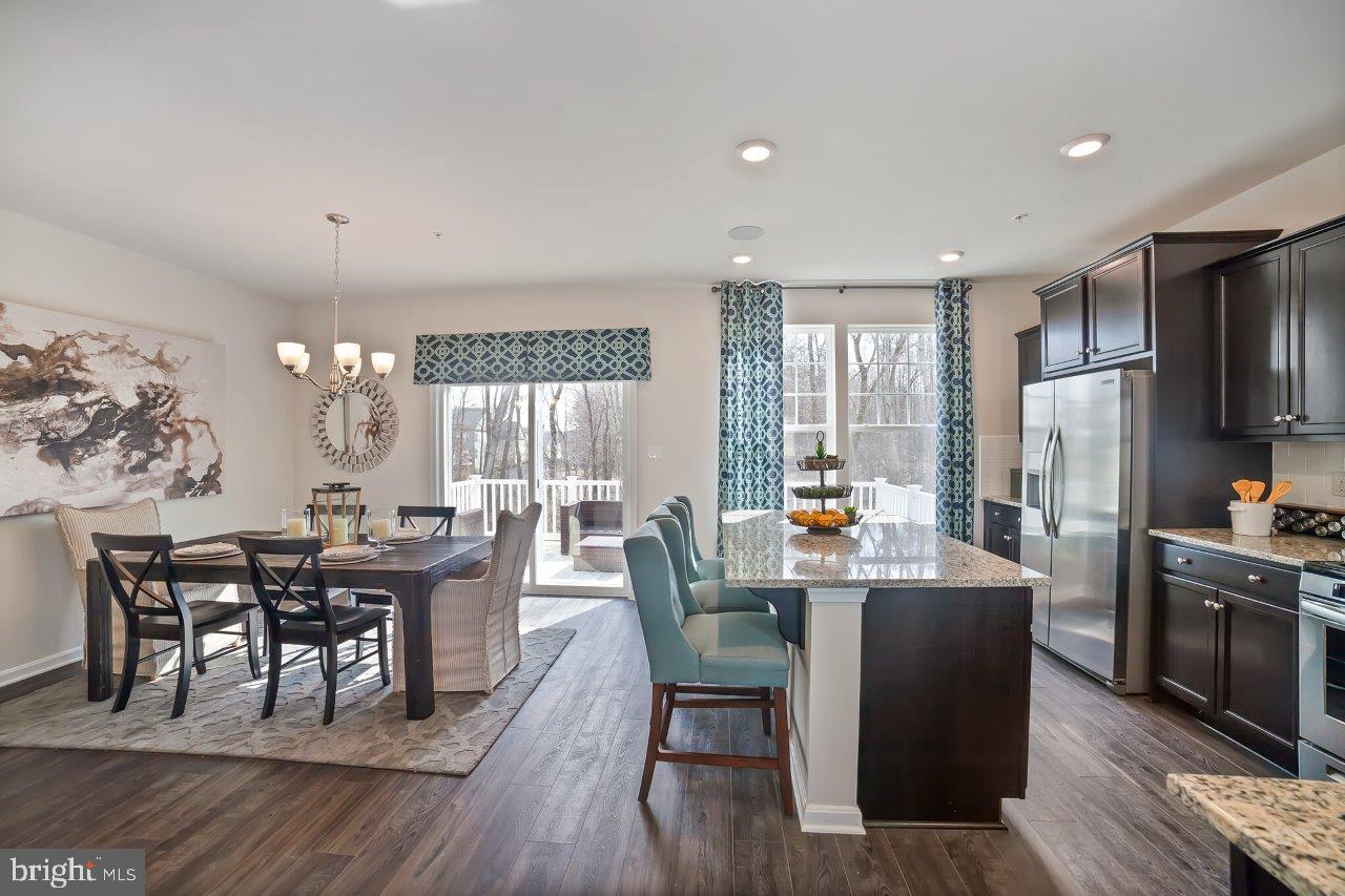 WOODMORE OVERLOOK - Residential