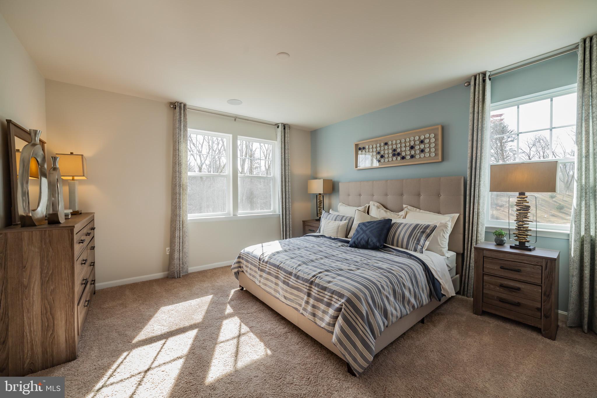 WOODMORE OVERLOOK - Residential