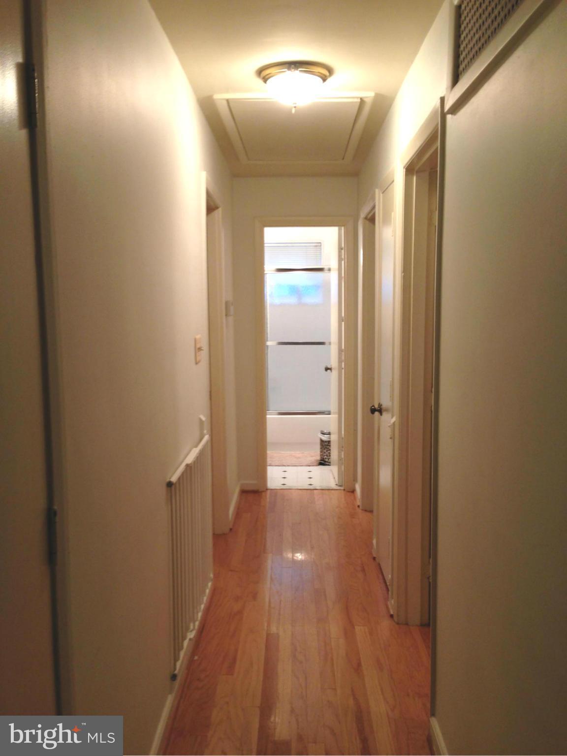 BROYHILL PARK - Residential