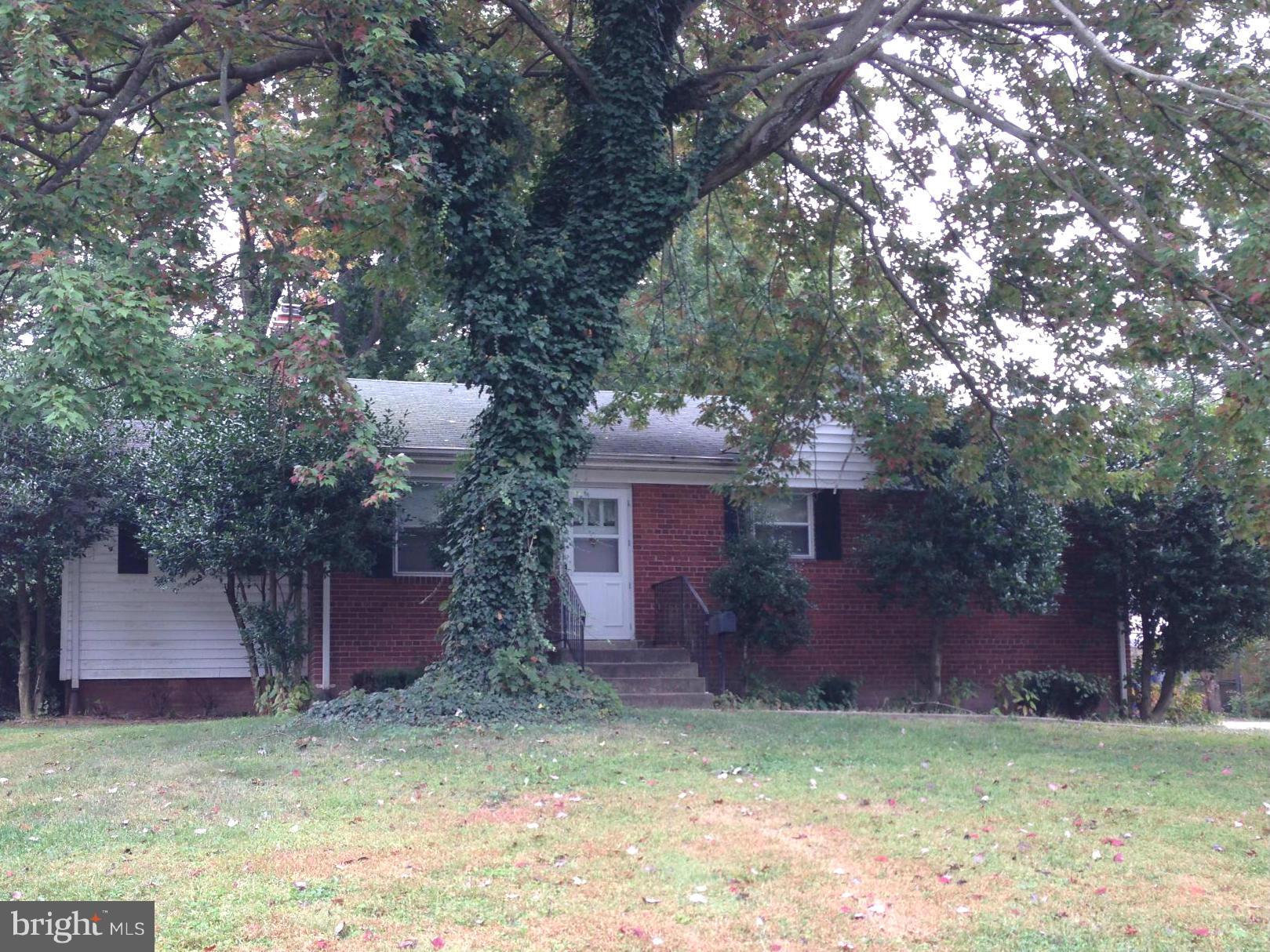 BROYHILL PARK - Residential