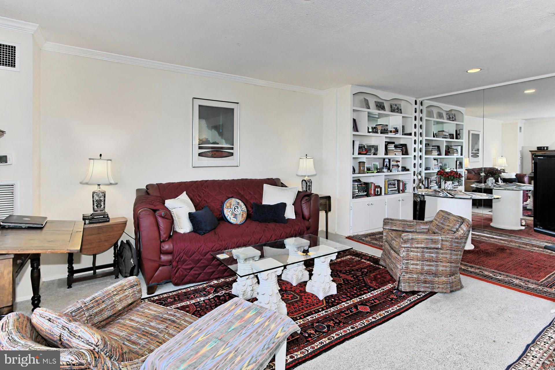 OLD TOWN ALEXANDRIA - Residential