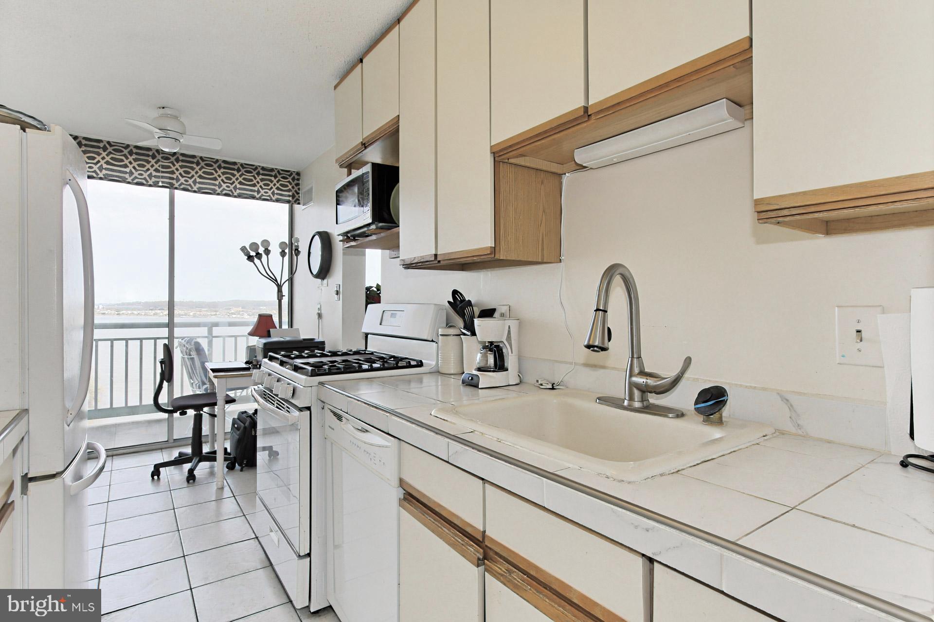 OLD TOWN ALEXANDRIA - Residential