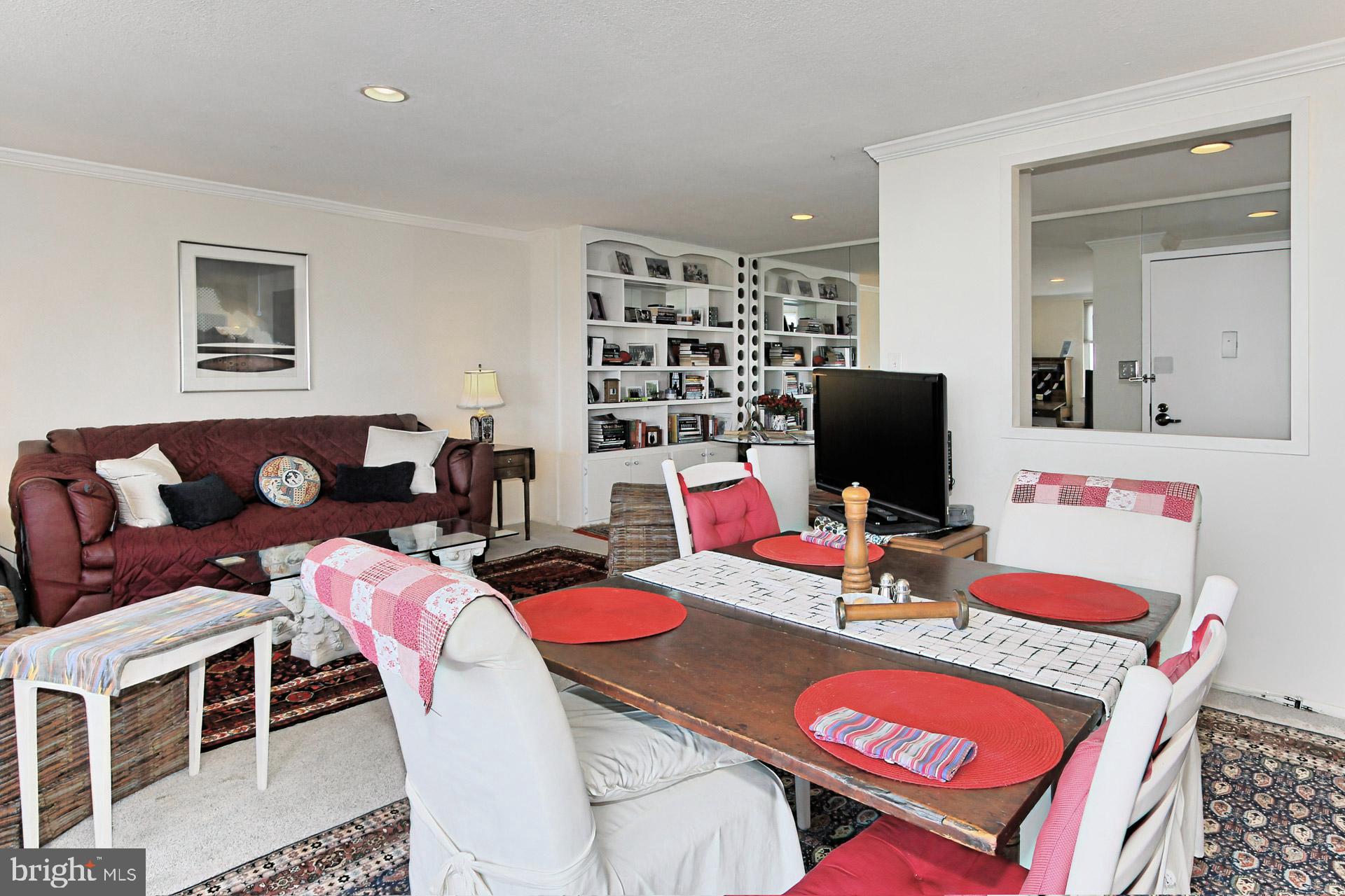 OLD TOWN ALEXANDRIA - Residential