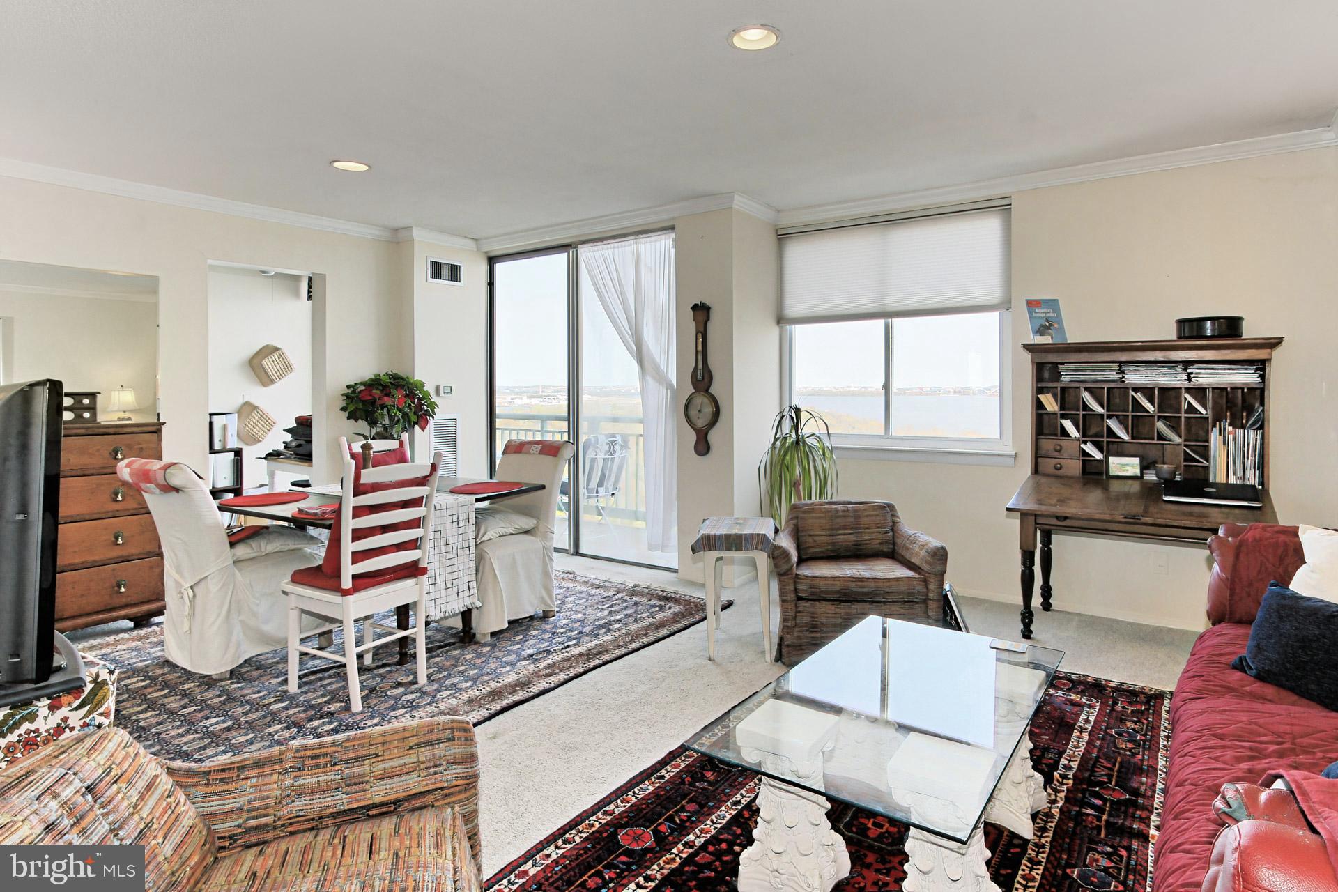 OLD TOWN ALEXANDRIA - Residential