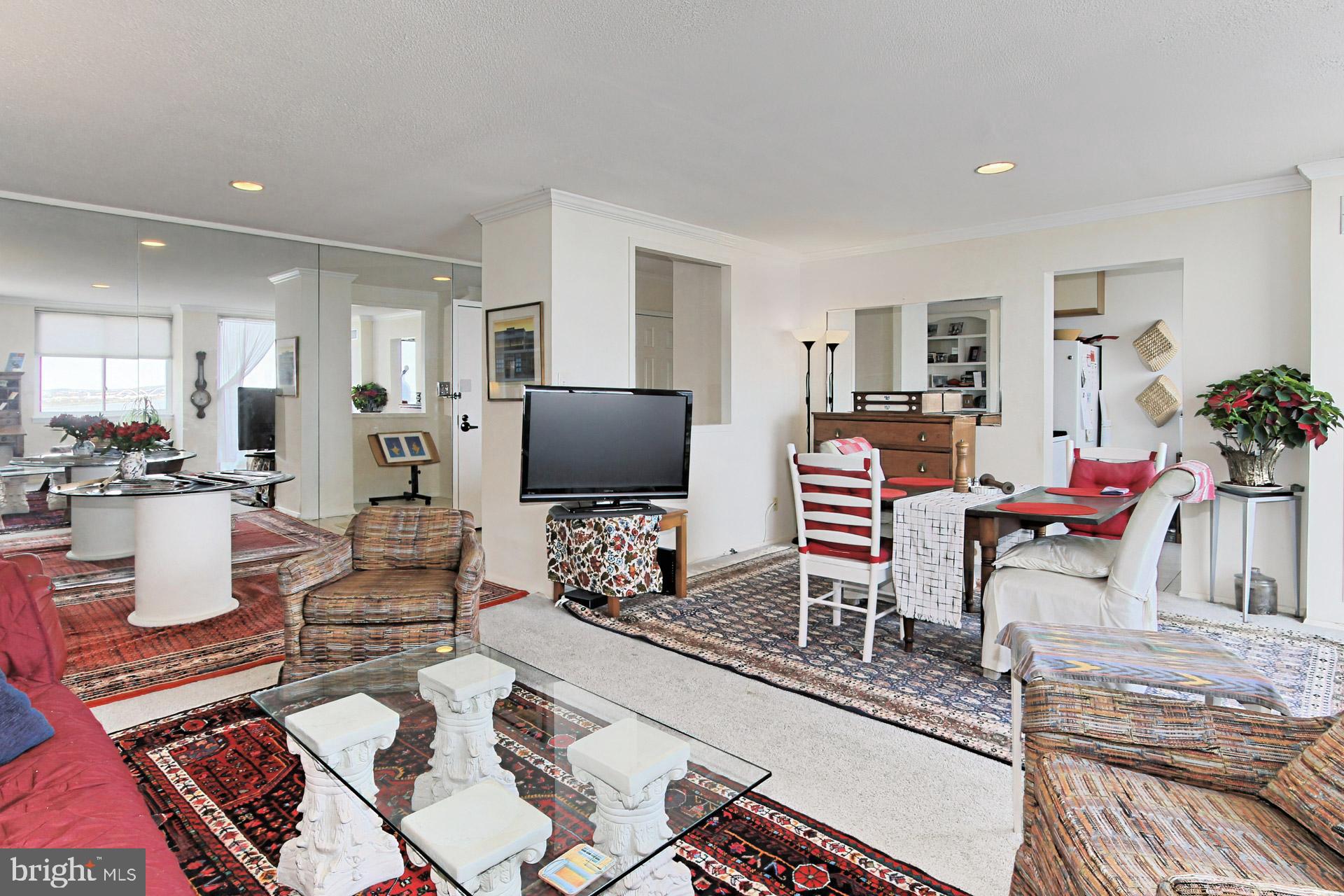 OLD TOWN ALEXANDRIA - Residential