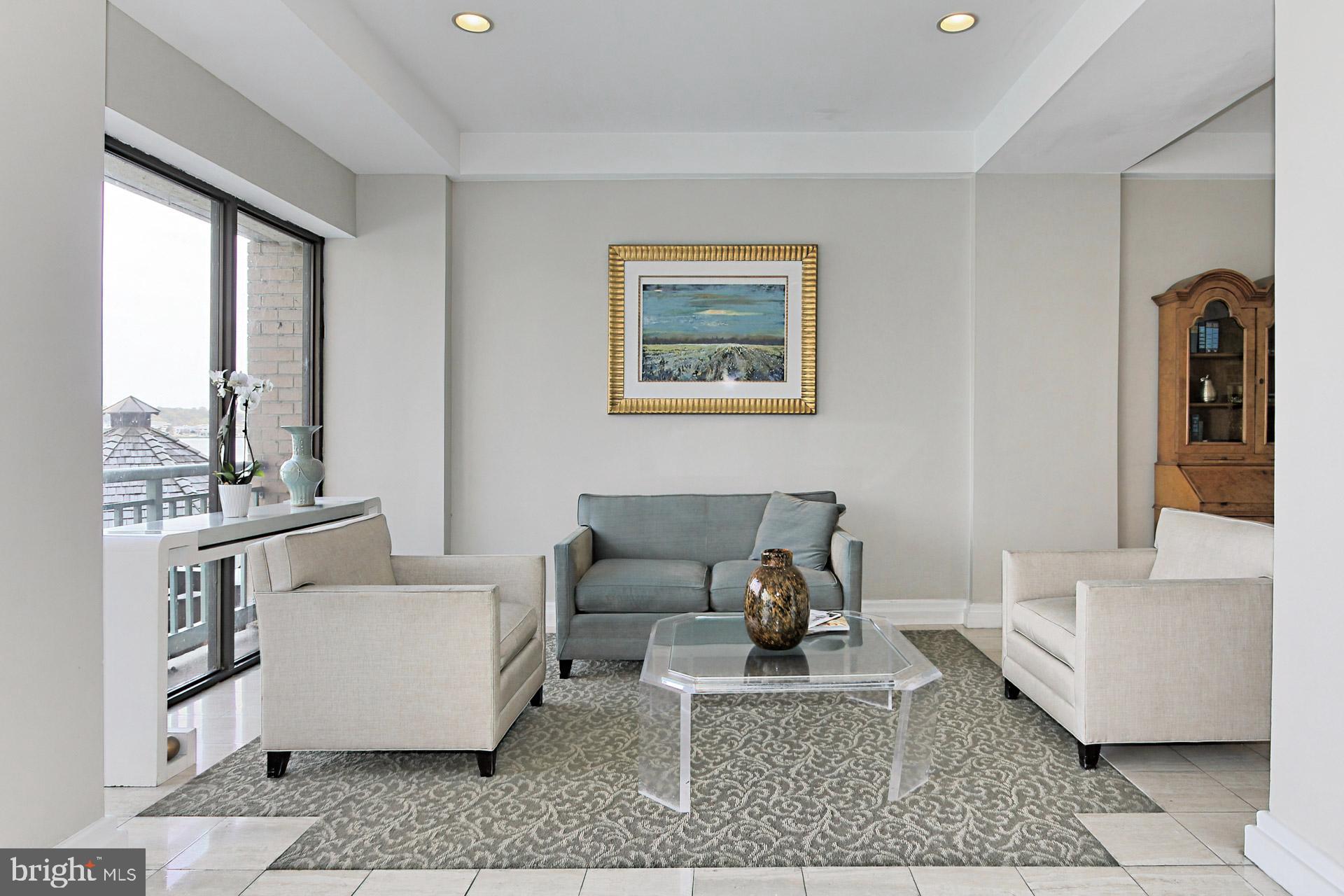 OLD TOWN ALEXANDRIA - Residential