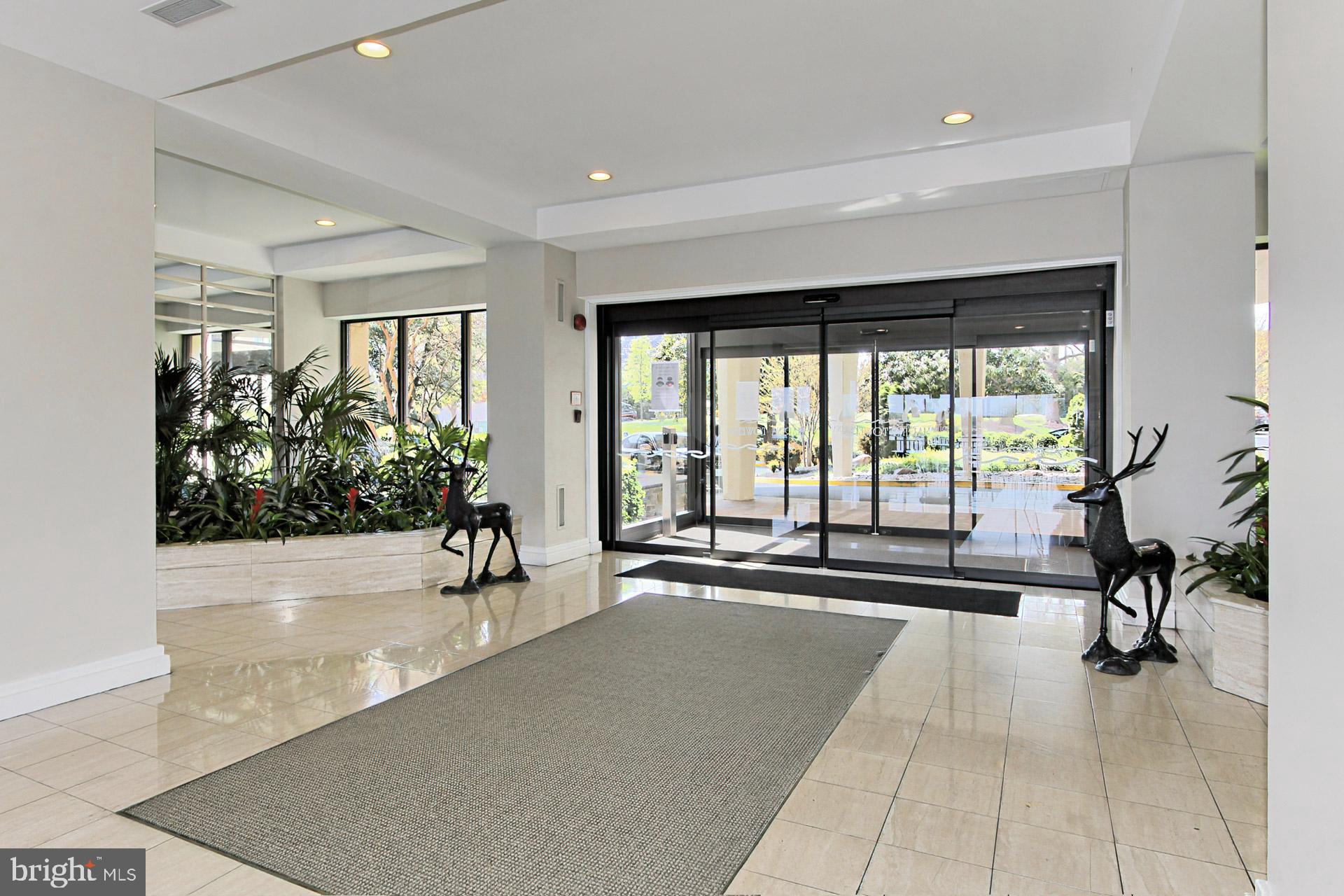 OLD TOWN ALEXANDRIA - Residential