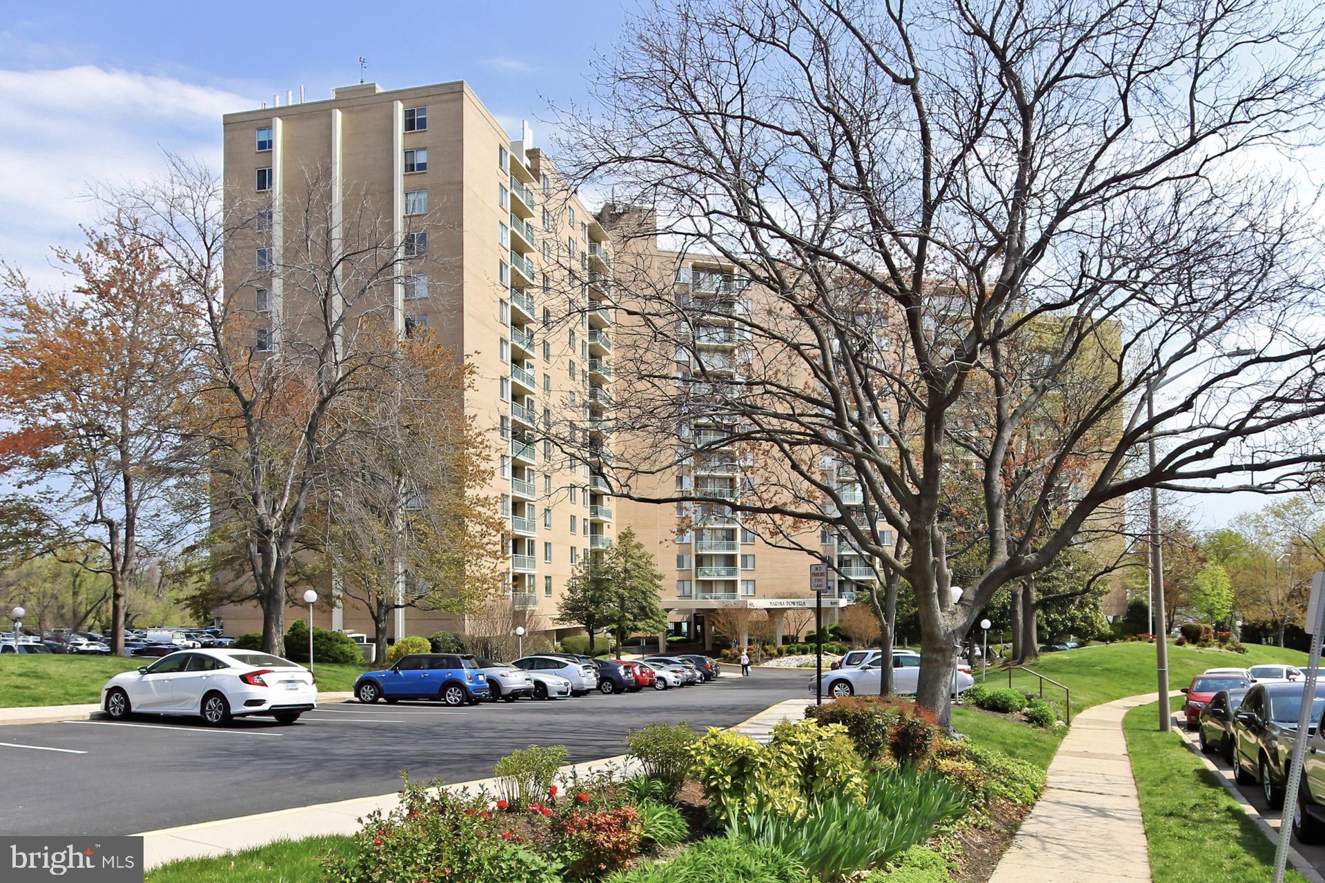 OLD TOWN ALEXANDRIA - Residential