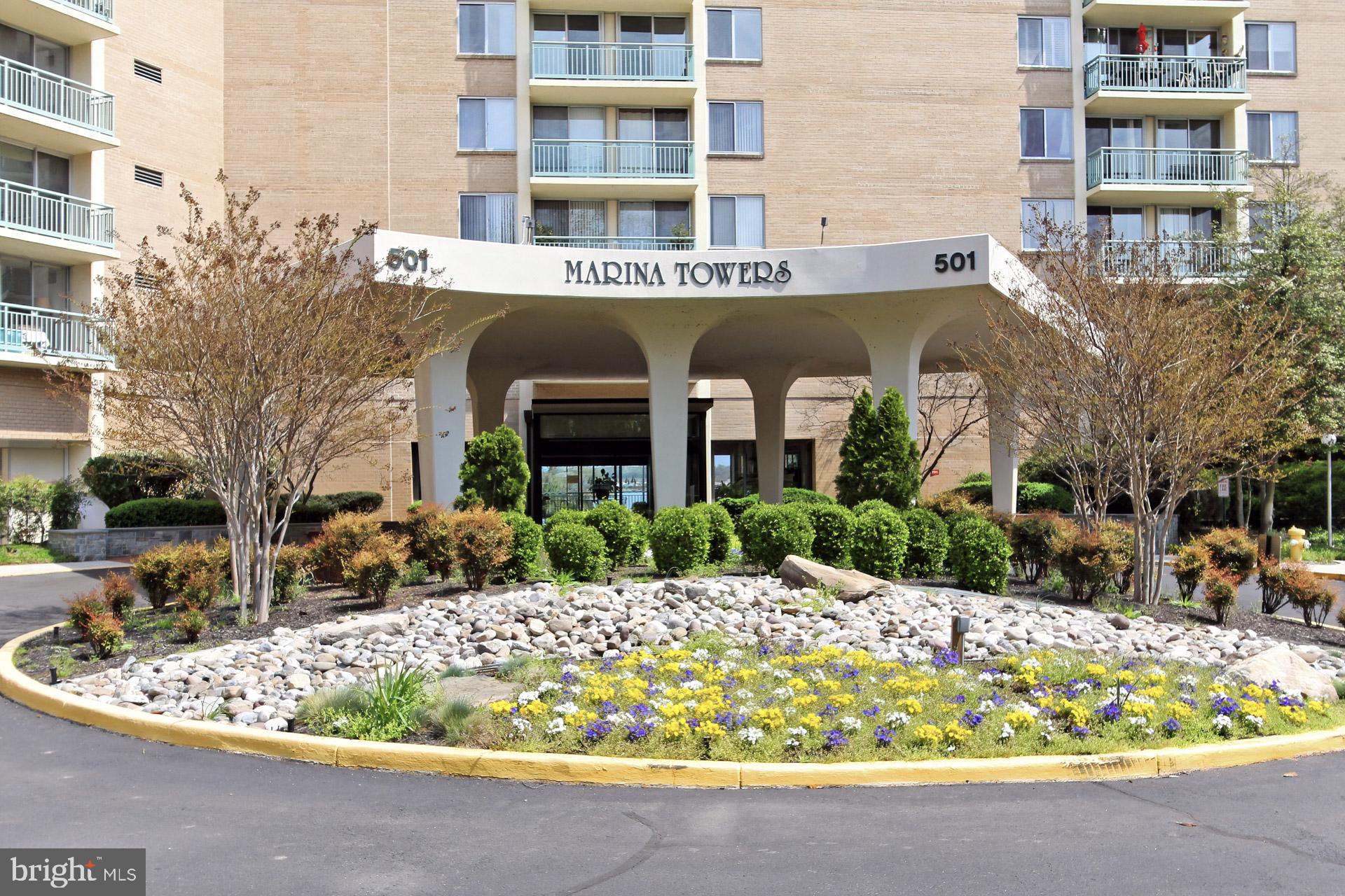 OLD TOWN ALEXANDRIA - Residential