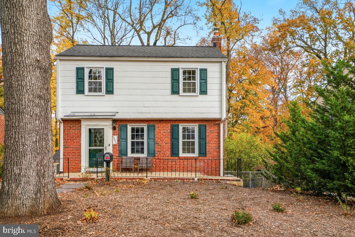 HOLLYWOOD ON THE HILL - Residential