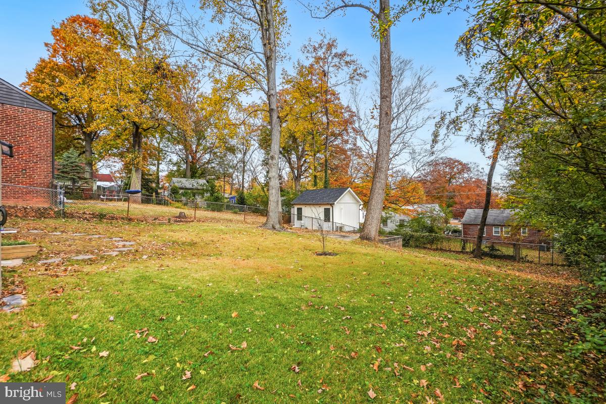 HOLLYWOOD ON THE HILL - Residential