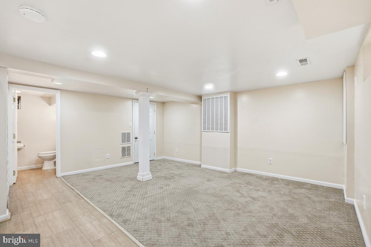 HOLLYWOOD ON THE HILL - Residential