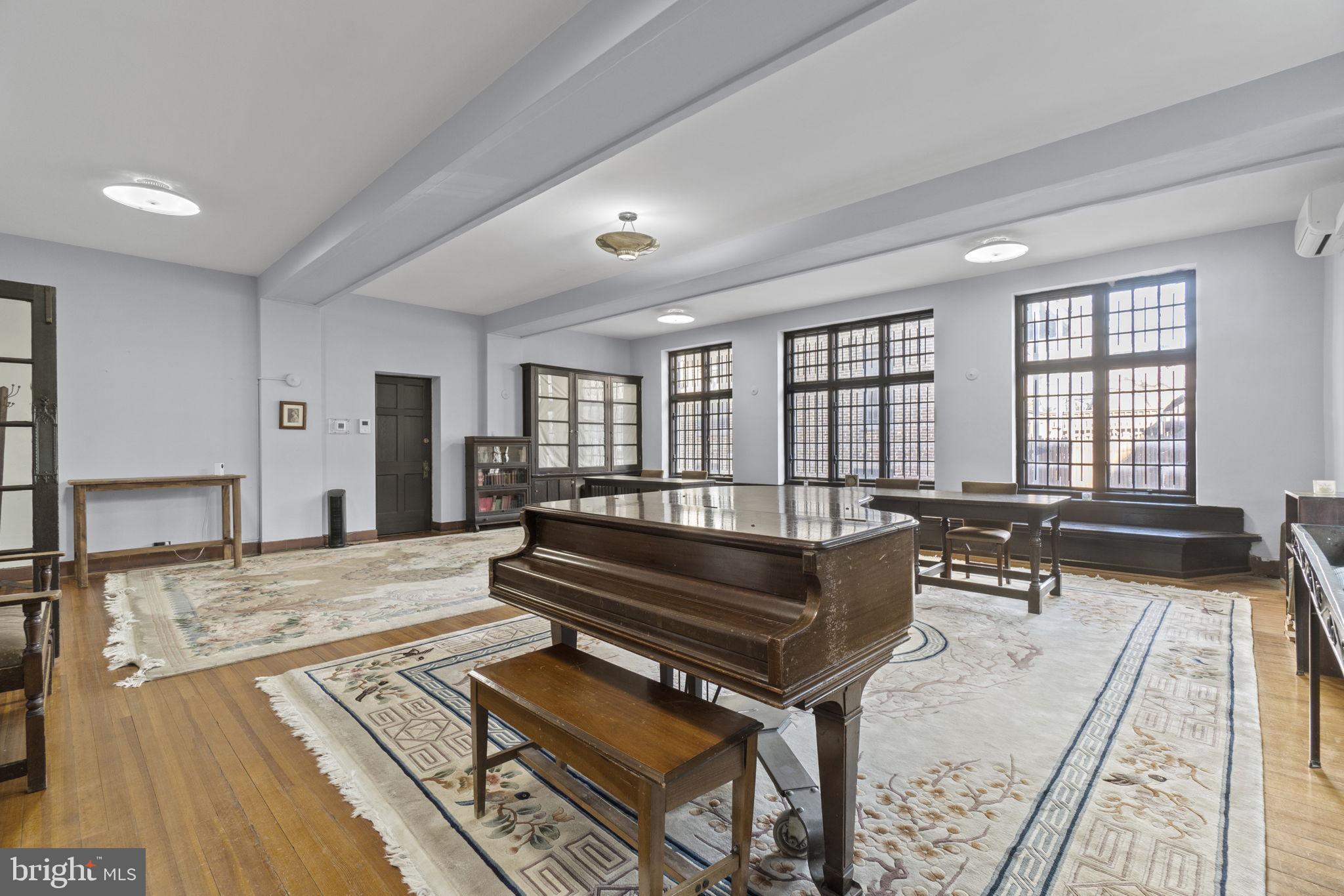 DUPONT CIRCLE - Residential