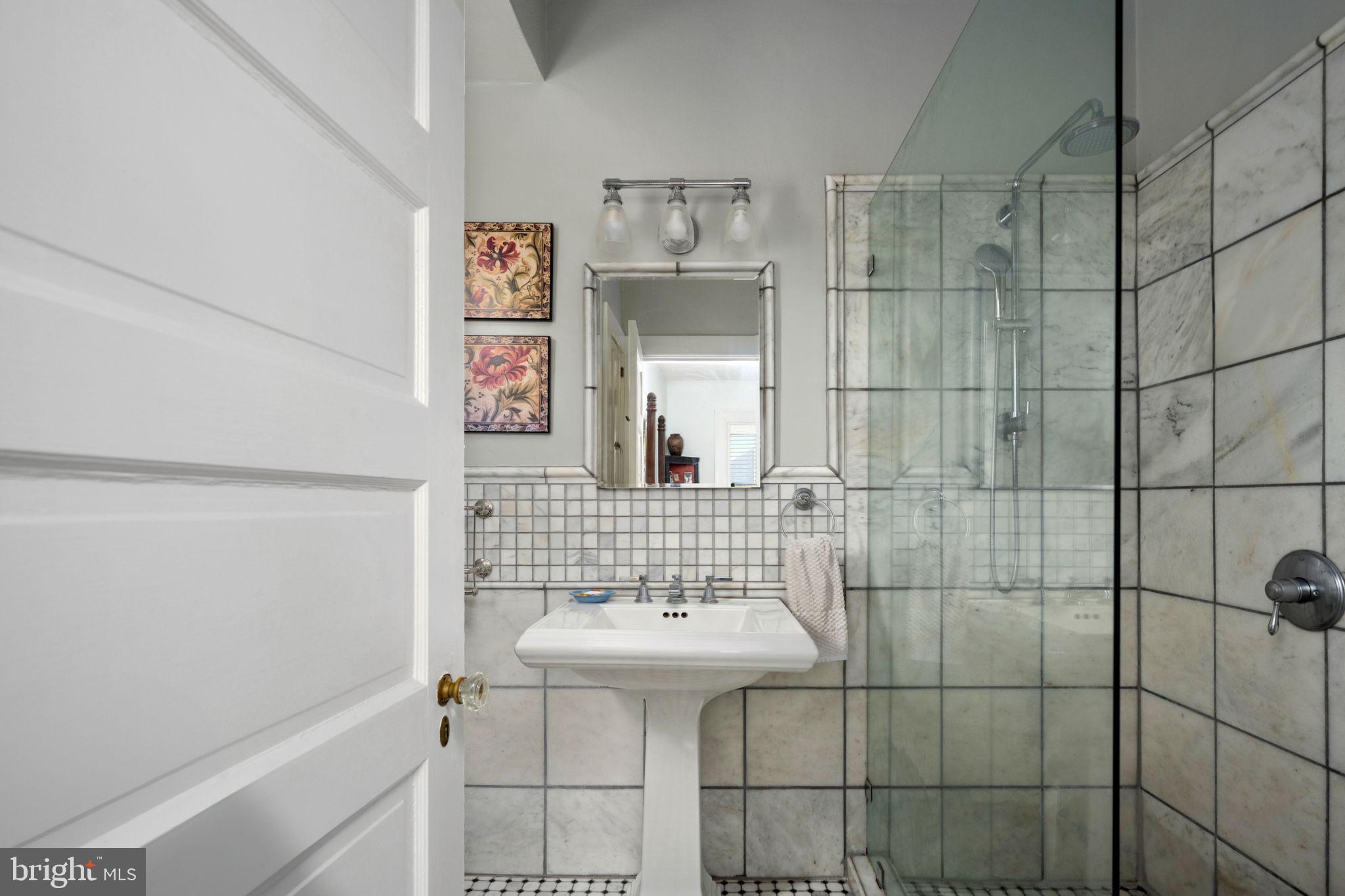 DOWNTOWN FREDERICKSBURG - Residential