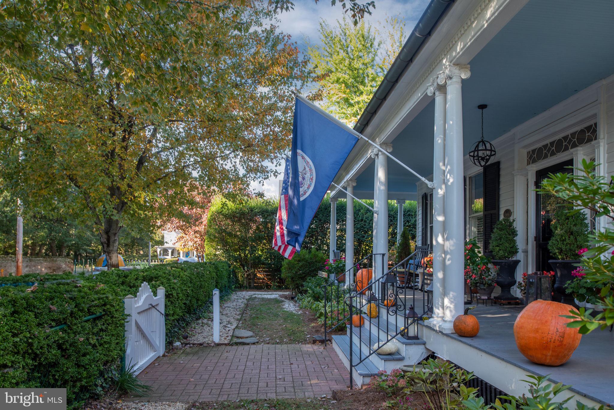 DOWNTOWN FREDERICKSBURG - Residential