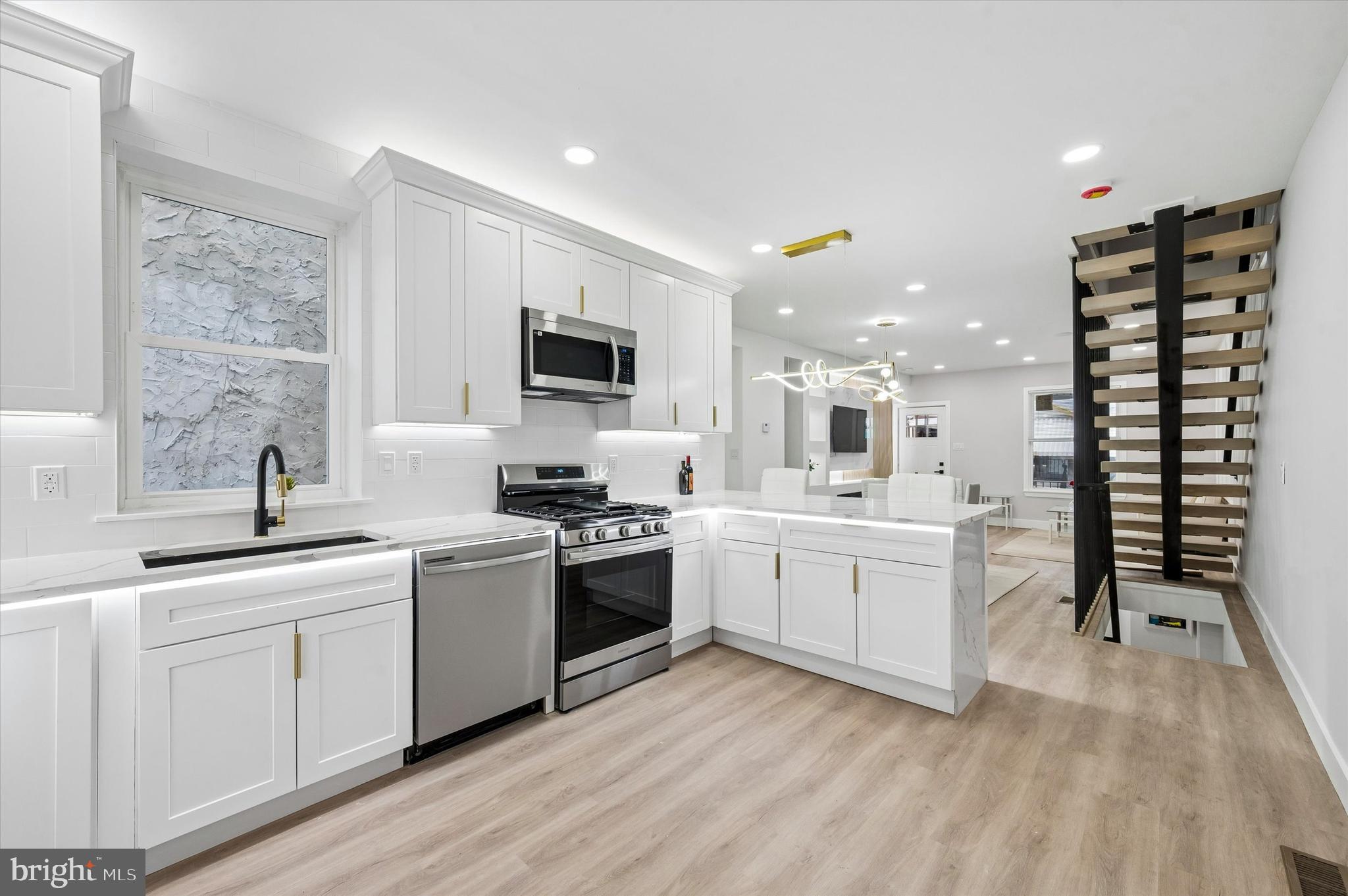 WEST PHILADELPHIA - Residential